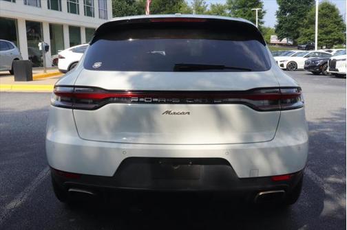 2020 Porsche Macan Base