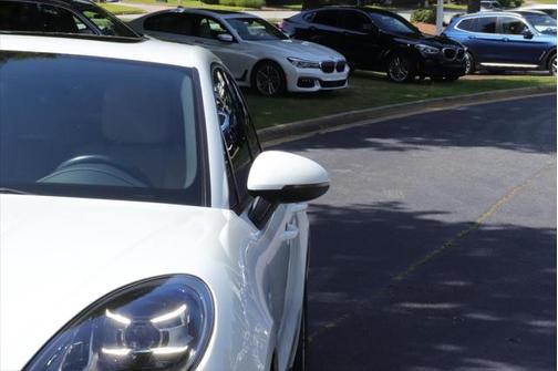 2020 Porsche Macan Base