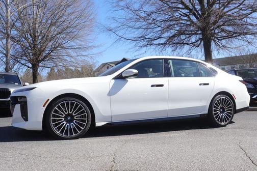 2026 BMW 760 xDrive