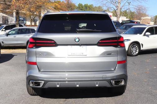Skyscraper Grey Metallic 2026 BMW X5 sDrive40i
