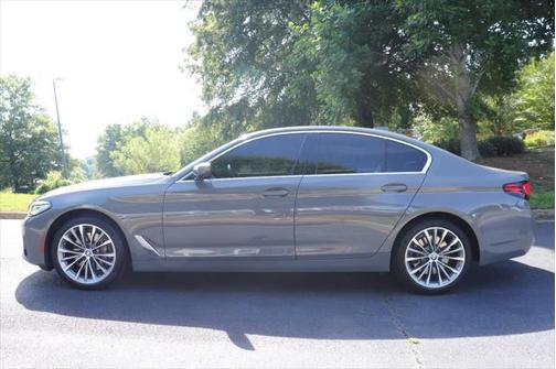 2021 BMW 540 540i