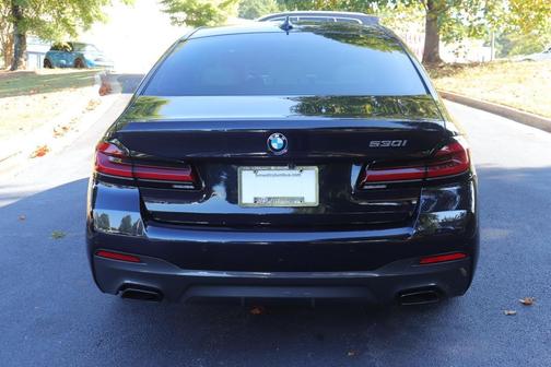 2022 BMW 530 i