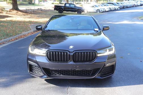 2022 BMW 530 i