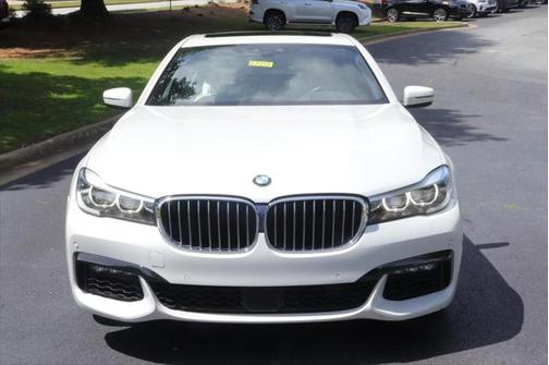 2018 BMW 740 740i