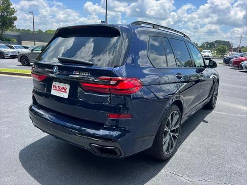 2022 BMW X7 M50i