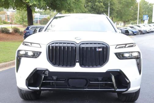 2026 BMW X7 M60i