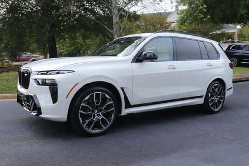 2026 BMW X7 M60i