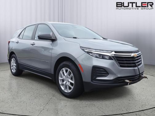 Sterling Gray Metallic 2024 Chevrolet Equinox LS