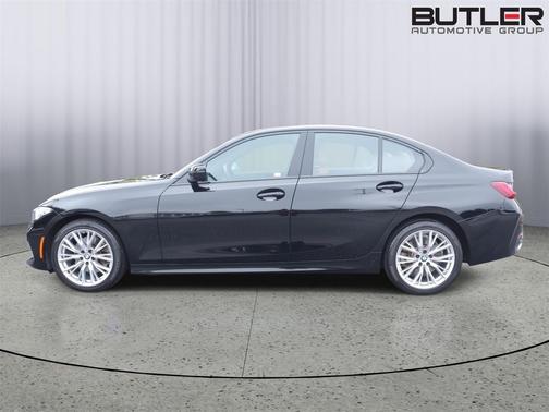 Jet Black 2023 BMW 330 330i