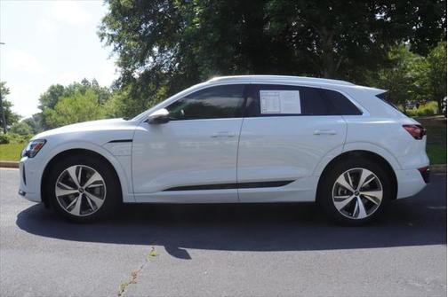2024 Audi Q8 e-tron Premium Plus