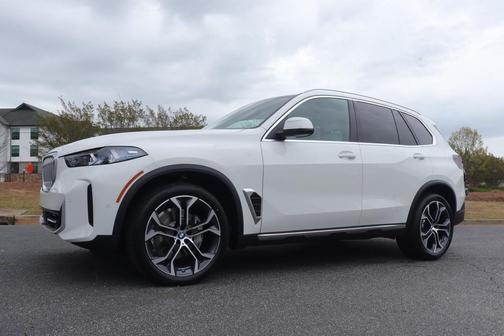 Alpine White 2026 BMW X5 xDrive40i