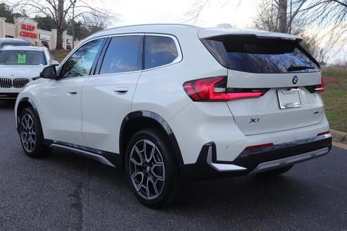 Mineral White Metallic 2026 BMW X1 xDrive28i