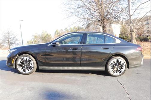 2025 BMW 530 i xDrive