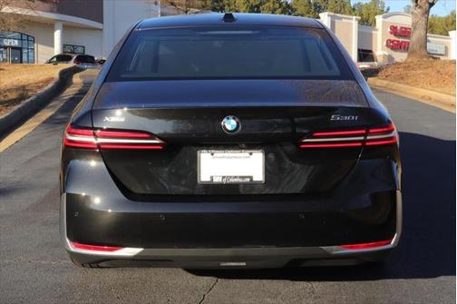 2025 BMW 530 i xDrive