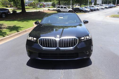 2025 BMW 530 i xDrive