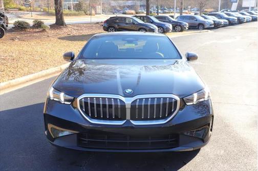 2025 BMW 530 i xDrive
