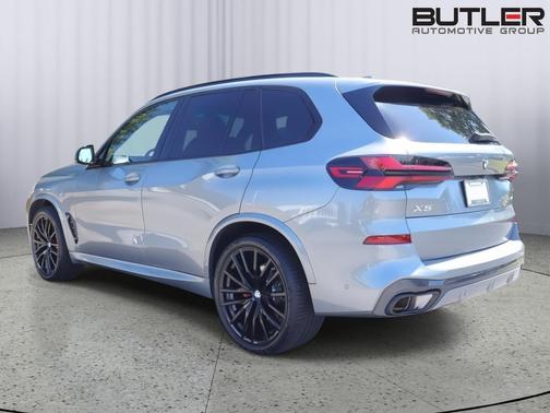 Skyscraper Grey Metallic 2024 BMW X5 sDrive40i