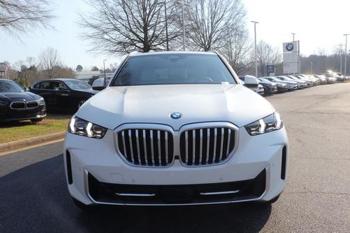 Mineral White Metallic 2026 BMW X5 sDrive40i