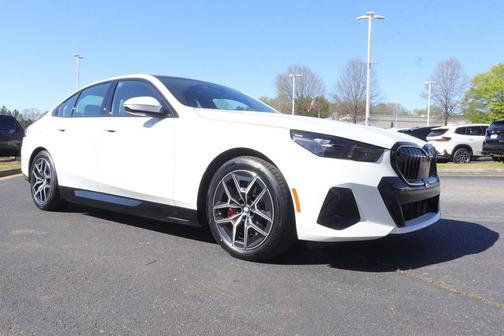 Alpine White 2026 BMW i5 eDrive40