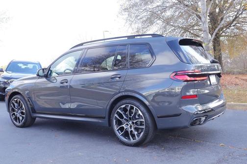 2026 BMW X7 M60i