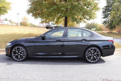 Black Sapphire Metallic 2023 BMW 540 i