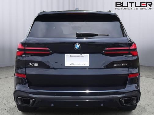 Carbon Black Metallic 2026 BMW X5 sDrive40i