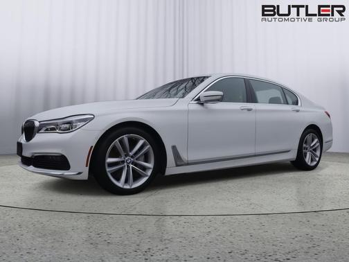 2016 BMW 750 I