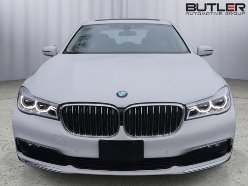 2016 BMW 750 I