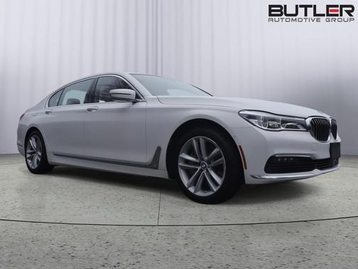2016 BMW 750 I