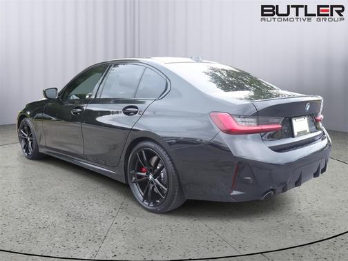 Black Sapphire Metallic 2024 BMW 330 330i