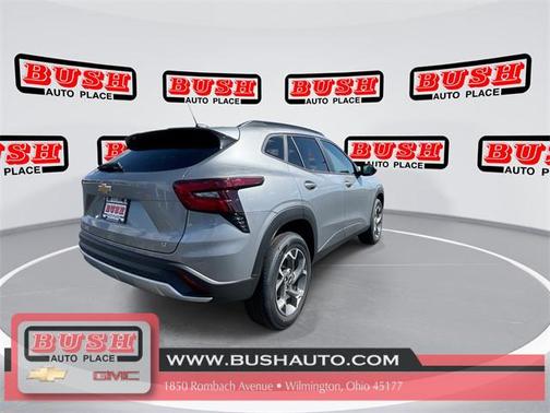 2025 Chevrolet Trax LT