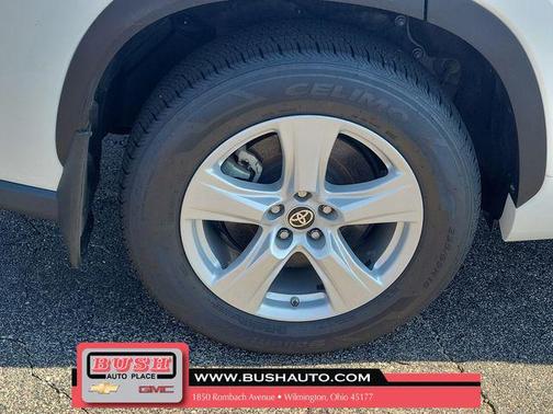 Wind Chill Pearl 2024 Toyota Highlander LE