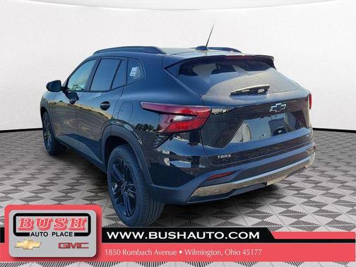 Mosaic Black Metallic 2026 Chevrolet Trax FWD ACTIV