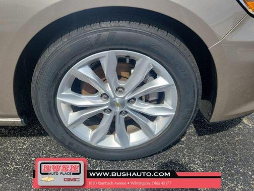 Mineral Gray Metallic 2024 Chevrolet Malibu FWD 1LT