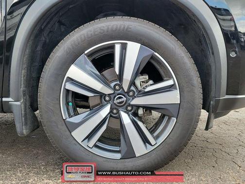 2022 Nissan Rogue SL