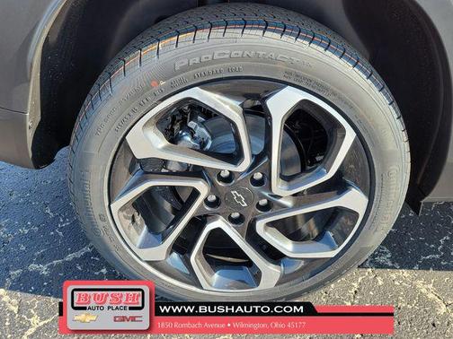 Apex Red 2026 Chevrolet Trax FWD 2RS