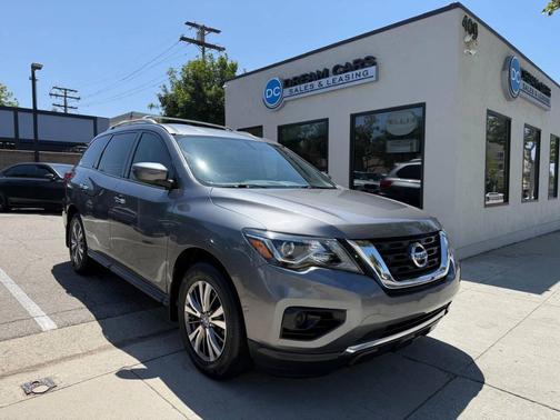 Gray 2018 Nissan Pathfinder S