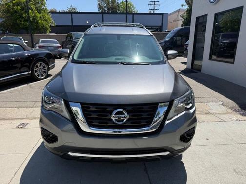 Gray 2018 Nissan Pathfinder S
