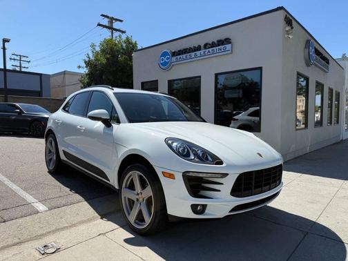 White 2018 Porsche Macan Macan S