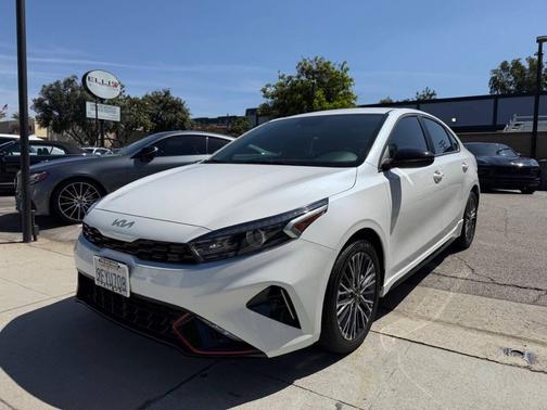 White 2023 Kia Forte GT-Line