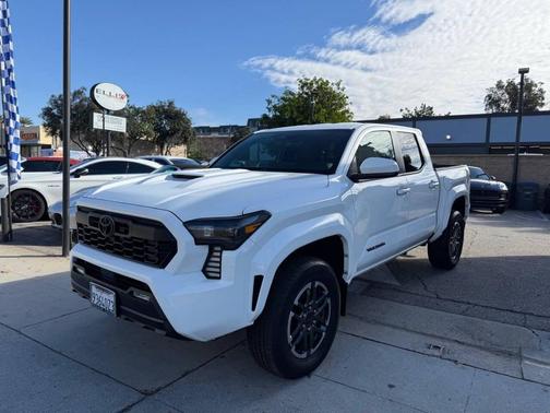 2024 Toyota Tacoma TRD Sport
