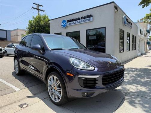 2017 Porsche Cayenne Platinum Edition