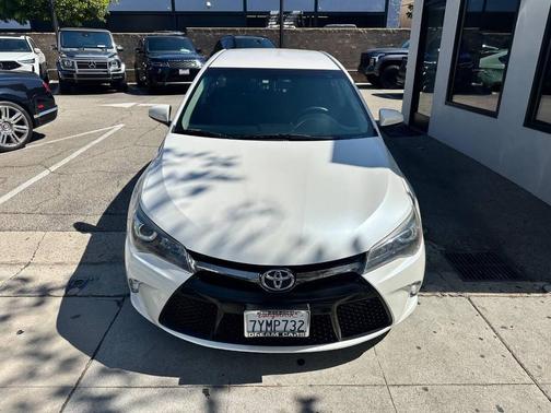 2017 Toyota Camry SE