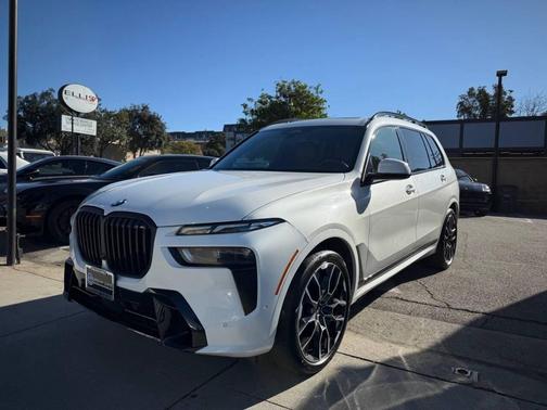 2023 BMW X7 xDrive40i