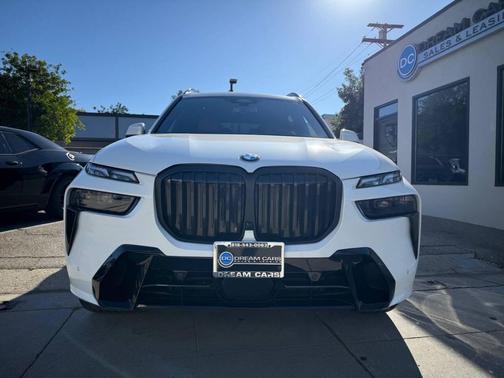2023 BMW X7 xDrive40i