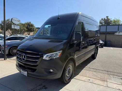 Black 2022 Mercedes-Benz Sprinter 2500 High Roof