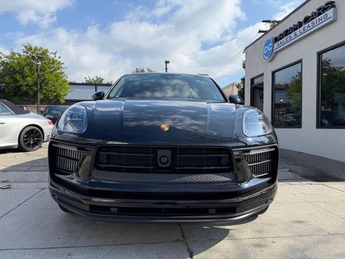 2024 Porsche Macan S AWD 4dr SUV