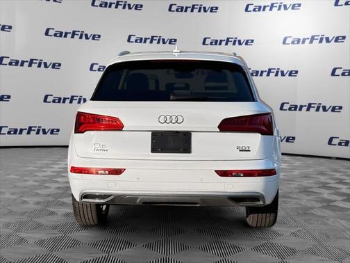 2018 Audi Q5 2.0T Premium Plus