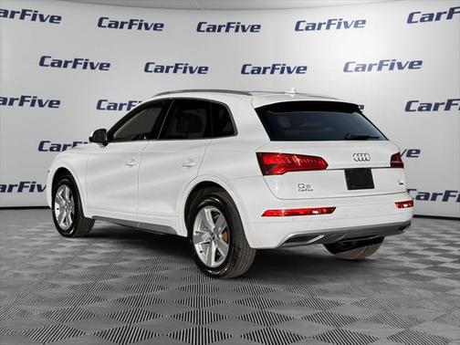2018 Audi Q5 2.0T Premium Plus