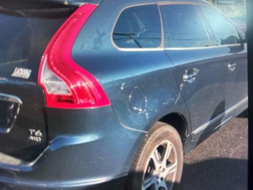 2015 Volvo XC60 T6 Platinum